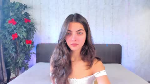 Snapshot of milana_crystal_ chatting on December 2024 08:20:01 AM Milana online show from December 2024 08:20:01 AM