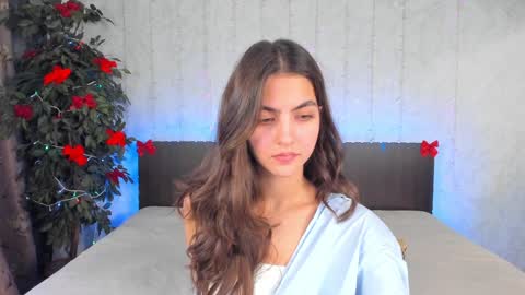 Snapshot of milana_crystal_ chatting on December 2024 11:17:02 AM Milana online show from December 2024 11:17:02 AM