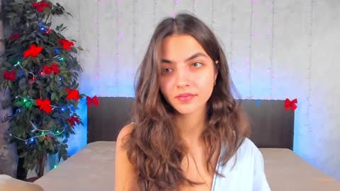 Snapshot of milana_crystal_ chatting on December 2024 11:15:02 AM Milana online show from December 2024 11:15:02 AM