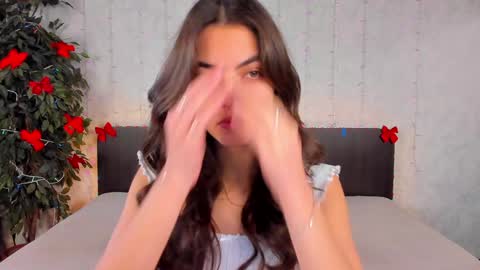 Snapshot of milana_crystal_ chatting on January 2025 08:09:02 AM Milana online show from January 2025 08:09:02 AM