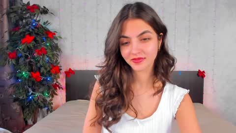 Snapshot of milana_crystal_ chatting on January 2025 11:15:02 AM Milana online show from January 2025 11:15:02 AM