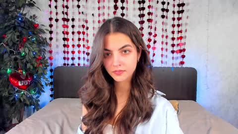 Snapshot of milana_crystal_ chatting on February 2025 11:21:02 AM Milana online show from February 2025 11:21:02 AM