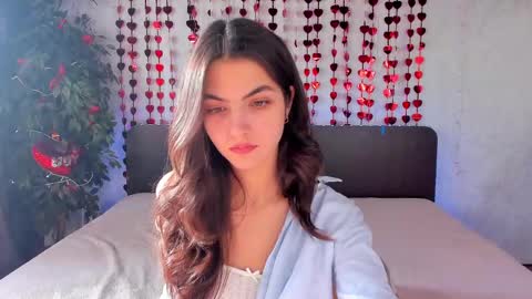 Snapshot of milana_crystal_ chatting on February 2025 11:21:02 AM Milana online show from February 2025 11:21:02 AM