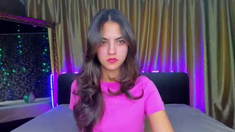 Snapshot of milana_crystal_ chatting on September 2025 07:10:02 AM Milana online show from September 2025 07:10:02 AM