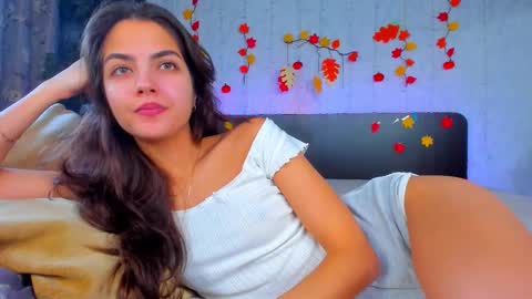 Snapshot of milana_crystal_ chatting on October 2025 08:07:01 AM Milana online show from October 2025 08:07:01 AM