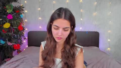 Milana online show from May 2026 07:14:02 AM
