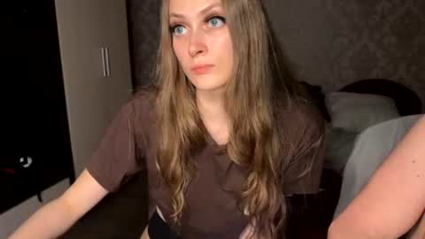 Snapshot of milana_sexwife chatting on June 2026 11:20:01 PM Dan and Milana online show from June 2026 11:20:01 PM