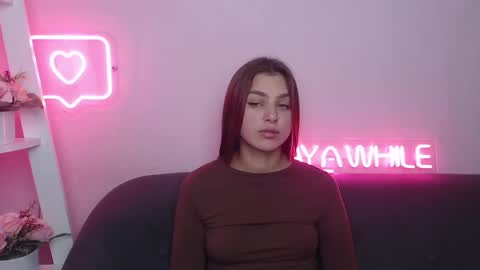 Snapshot of milanaangelas chatting on December 2024 08:44:02 AM milanaangelas online show from December 2024 08:44:02 AM