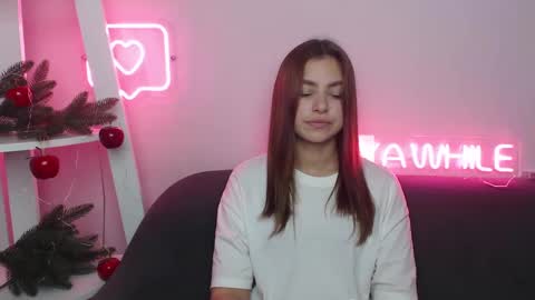 Snapshot of milanaangelas chatting on December 2024 05:49:02 AM milanaangelas online show from December 2024 05:49:02 AM