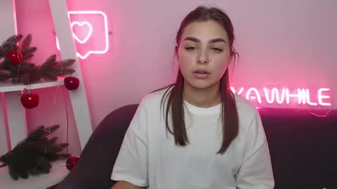 Snapshot of milanaangelas chatting on December 2024 08:50:02 AM milanaangelas online show from December 2024 08:50:02 AM