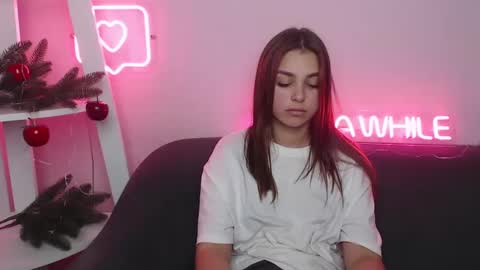 Snapshot of milanaangelas chatting on December 2024 10:56:02 AM milanaangelas online show from December 2024 10:56:02 AM