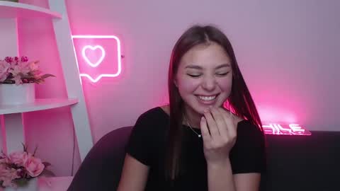 Snapshot of milanaangelas chatting on February 2025 11:10:02 AM milanaangelas online show from February 2025 11:10:02 AM