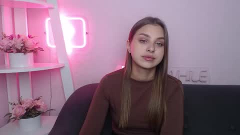 Snapshot of milanaangelas chatting on September 2025 04:36:01 AM milanaangelas online show from September 2025 04:36:01 AM
