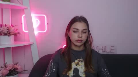 Snapshot of milanaangelas chatting on September 2025 04:36:02 AM milanaangelas online show from September 2025 04:36:02 AM