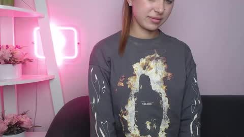 Snapshot of milanaangelas chatting on September 2025 08:13:02 PM milanaangelas online show from September 2025 08:13:02 PM