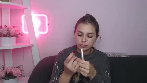 Snapshot of milanaangelas chatting on October 2025 08:44:02 PM milanaangelas online show from October 2025 08:44:02 PM