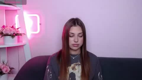 milanaangelas online show from June 2026 04:59:02 AM