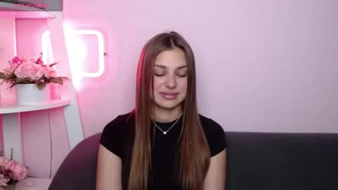 milanaangelas online show from June 2026 07:44:02 PM