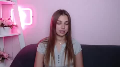 milanaangelas online show from June 2026 01:17:02 PM