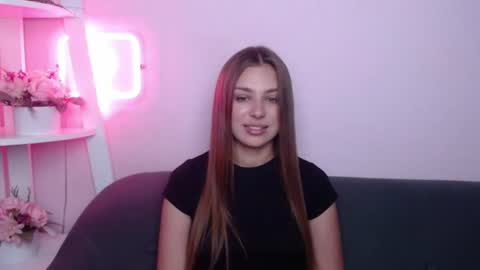 milanaangelas online show from July 2026 04:40:01 AM