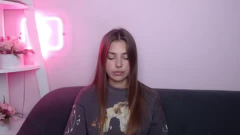 milanaangelas online show from July 2026 05:10:02 AM