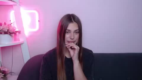 milanaangelas online show from July 2026 05:00:01 AM