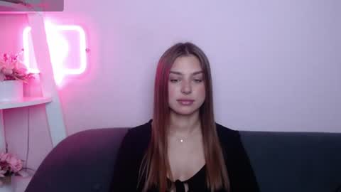 milanaangelas online show from July 2026 04:54:01 AM