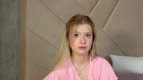 Snapshot of milanabalmain chatting on April 2026 04:46:01 AM MilanaBalmain online show from April 2026 04:46:01 AM