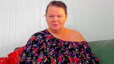 Lana online show from February 2026 10:03:02 AM