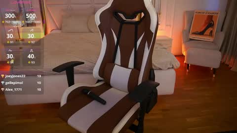 Milana online show from May 2026 04:04:02 PM