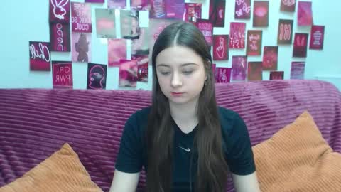 milanaroz online show from March 2026 06:08:01 AM