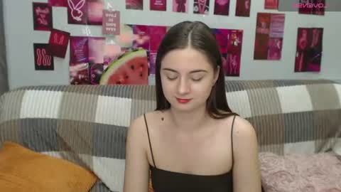 milanaroz online show from July 2026 04:44:01 PM