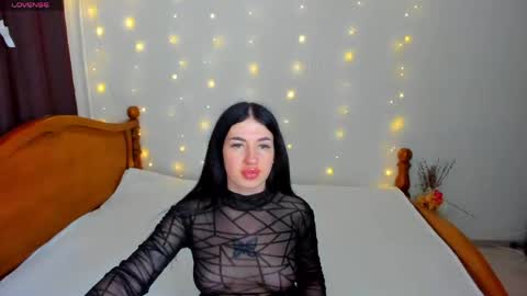 milana online show from April 2026 06:27:02 PM