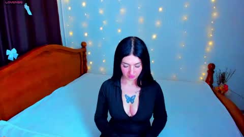 milana online show from April 2026 06:35:01 PM