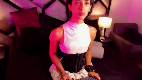 milanduval online show from July 2026 07:41:02 PM