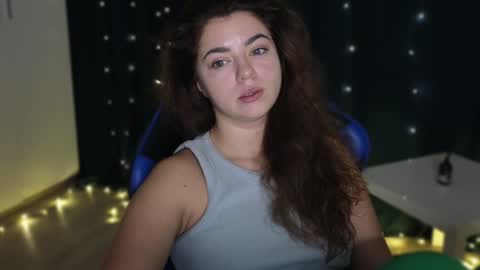 Snapshot of milania_hot_foxy chatting on December 2024 11:04:01 PM Mila online show from December 2024 11:04:01 PM