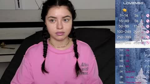 Snapshot of milania_hot_foxy chatting on December 2024 09:40:02 AM Mila online show from December 2024 09:40:02 AM