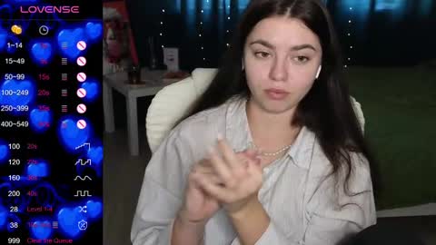 Snapshot of milania_hot_foxy chatting on February 2025 02:41:01 PM Mila online show from February 2025 02:41:01 PM