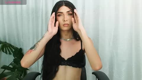 Snapshot of milansantana24 chatting on December 2024 12:41:01 AM MILAN SANTANA online show from December 2024 12:41:01 AM