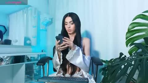 Snapshot of milansantana24 chatting on March 2025 10:02:02 PM MILAN SANTANA online show from March 2025 10:02:02 PM