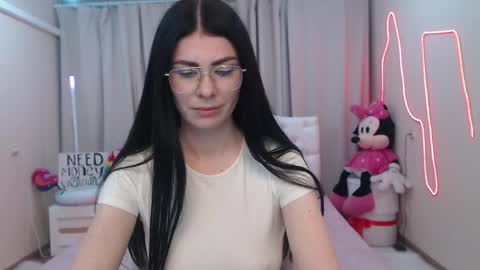 milasecretsss online show from May 2026 07:15:01 AM