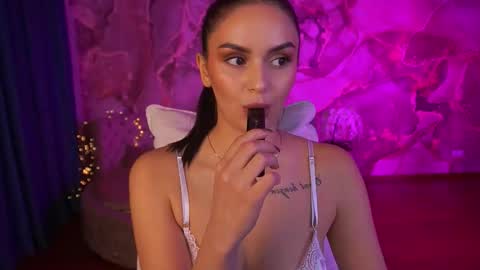 Snapshot of milashalovely chatting on October 2025 08:25:01 PM Milasha online show from October 2025 08:25:01 PM