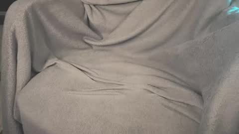 Mila online show from January 2026 07:50:02 PM