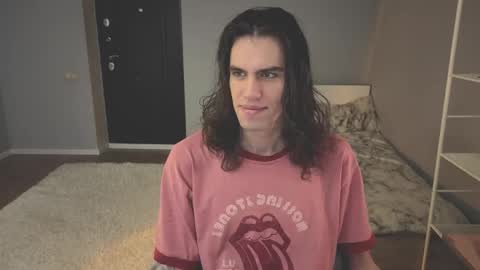 Mila online show from April 2026 12:33:01 PM