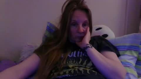 Snapshot of milastoned chatting on April 2026 07:07:02 PM Mila online show from April 2026 07:07:02 PM