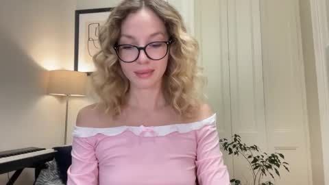 Snapshot of milayah chatting on October 2025 04:08:01 PM Mila online show from October 2025 04:08:01 PM