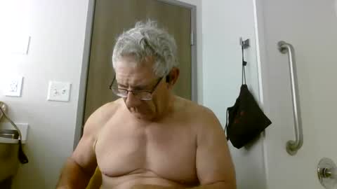 Milehi1958 online show from June 2026 10:37:02 AM