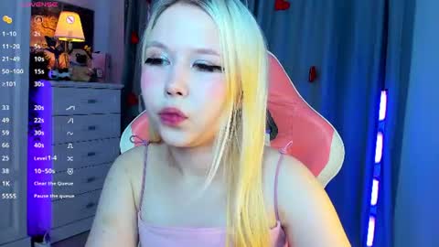 Mia online show from June 2026 11:04:02 AM