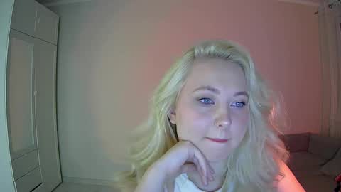 Milena new nonude shy blonde natural online show from February 2026 01:24:02 AM