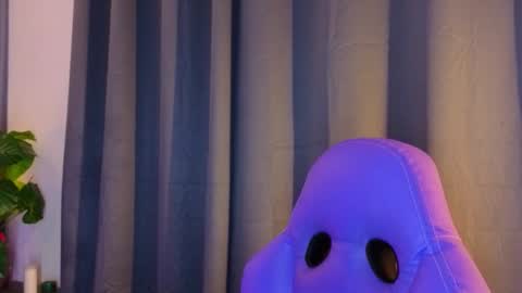 milena_lawson online show from November 2025 10:38:02 AM